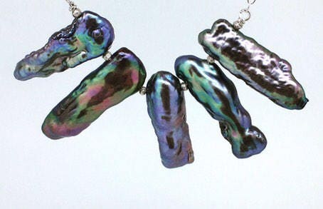 Peacock Stick Pearl Necklace